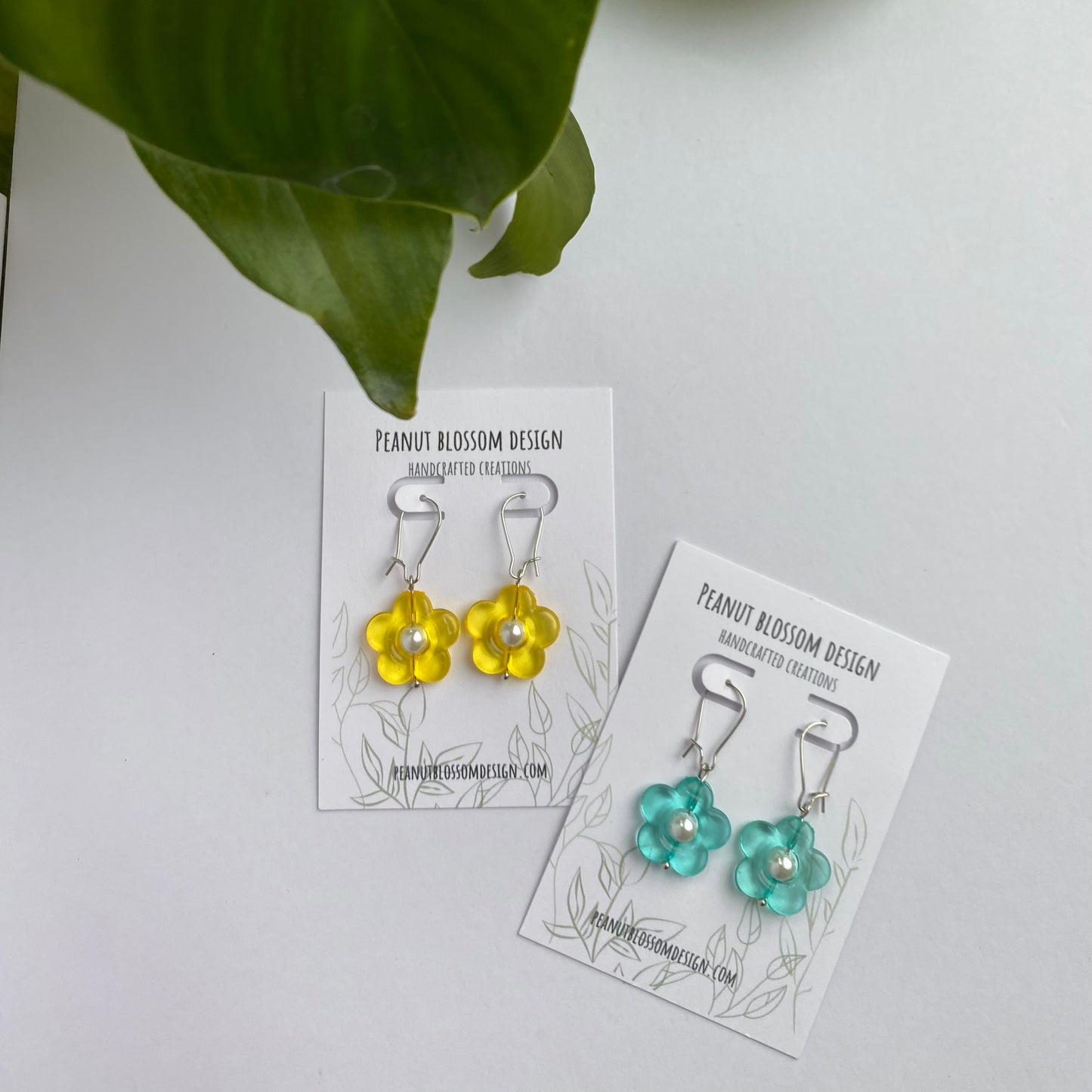 Simple Flower Earrings with Itedescent Beaded Centers